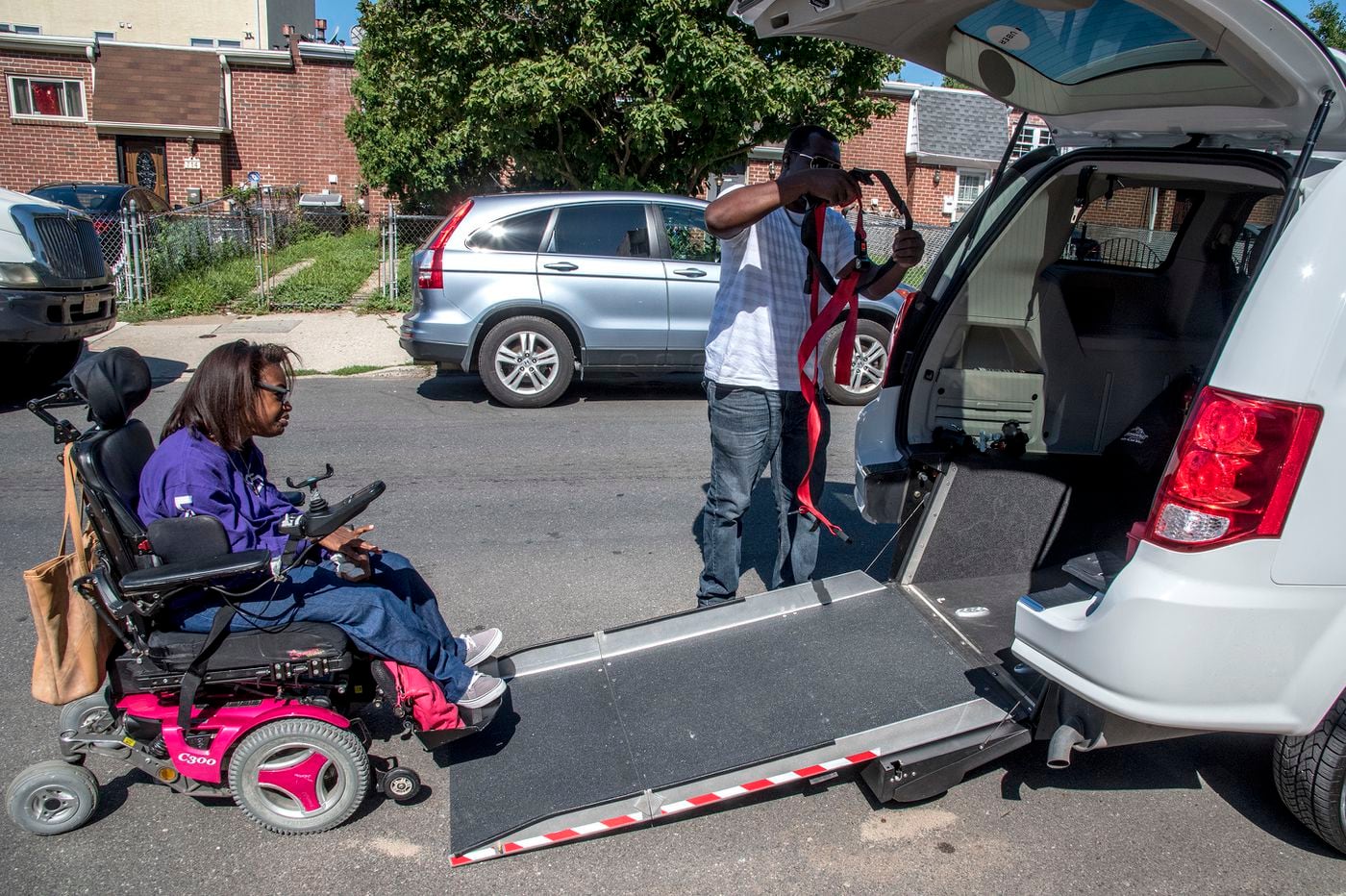 Uber adds wheelchair accessible rides in Philadelphia