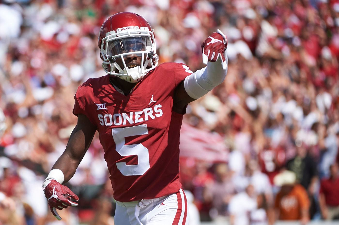 NFL draft prospect Marquise Brown, who grew up an Eagles 