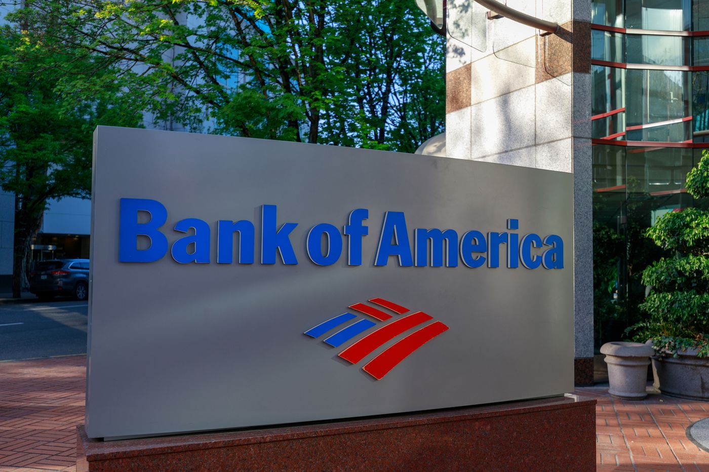 Bank of America to raise its minimum wage to $20 an hour