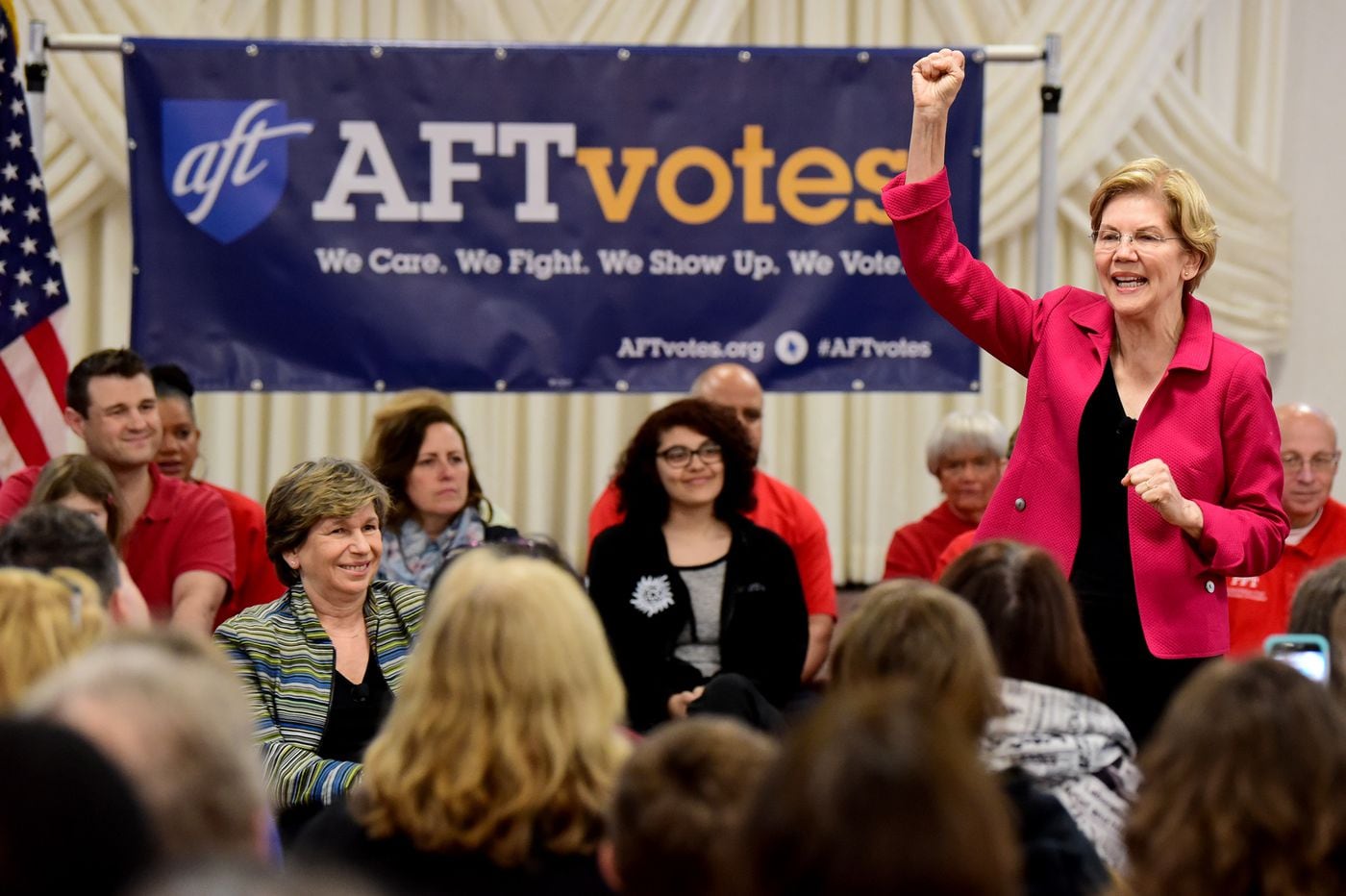 Here’s what Philly teachers asked Elizabeth Warren on her first 2020 campaign stop in Pa.